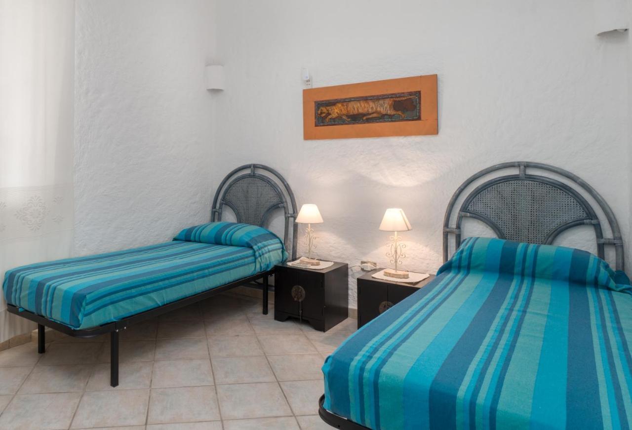 Sardinia Family Villas - Cannigione Beach Apartments Экстерьер фото